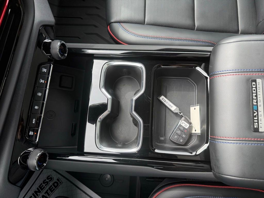 Used 2024 Chevrolet Silverado EV RST image 39