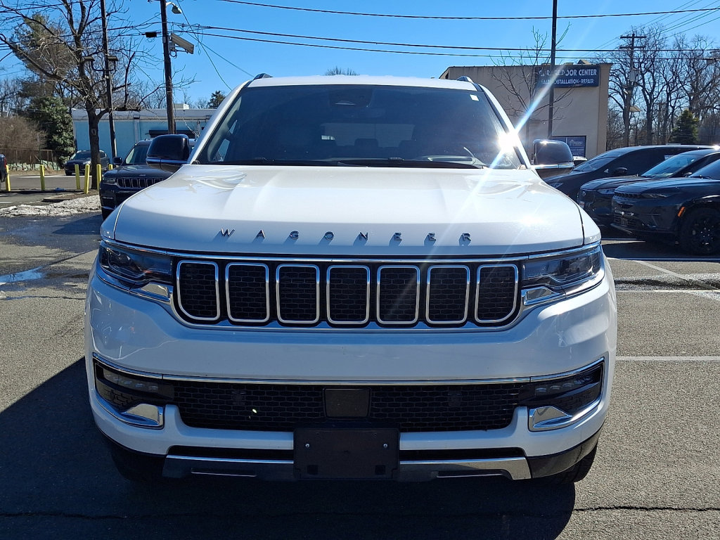 Used 2024 Jeep Wagoneer L Series III w/ Flexible Seating Group image 8