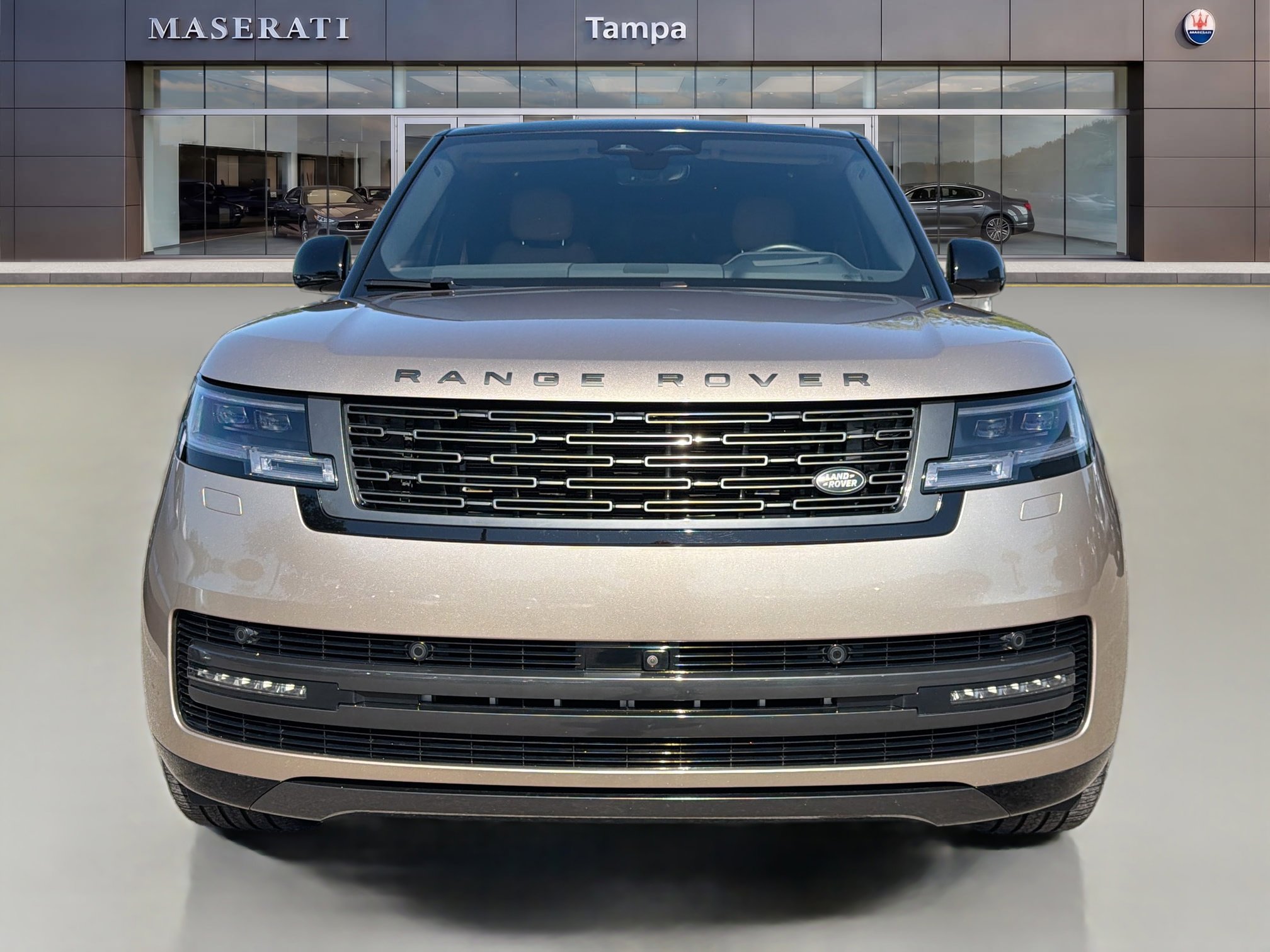 Used 2024 Land Rover Range Rover SE AWD/4WD image 8