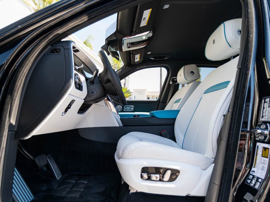 New 2026 Rolls-Royce Cullinan AWD/4WD image 23