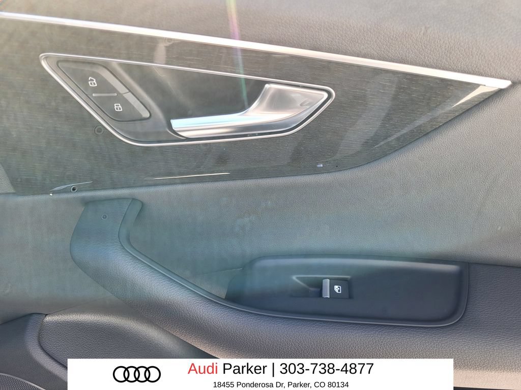 Used 2025 Audi Q7 3.0T Premium w/ Convenience Package AWD/4WD image 13