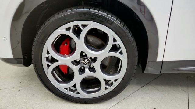 Used 2024 Alfa Romeo Tonale Veloce w/ Active Assist Package AWD/4WD image 80