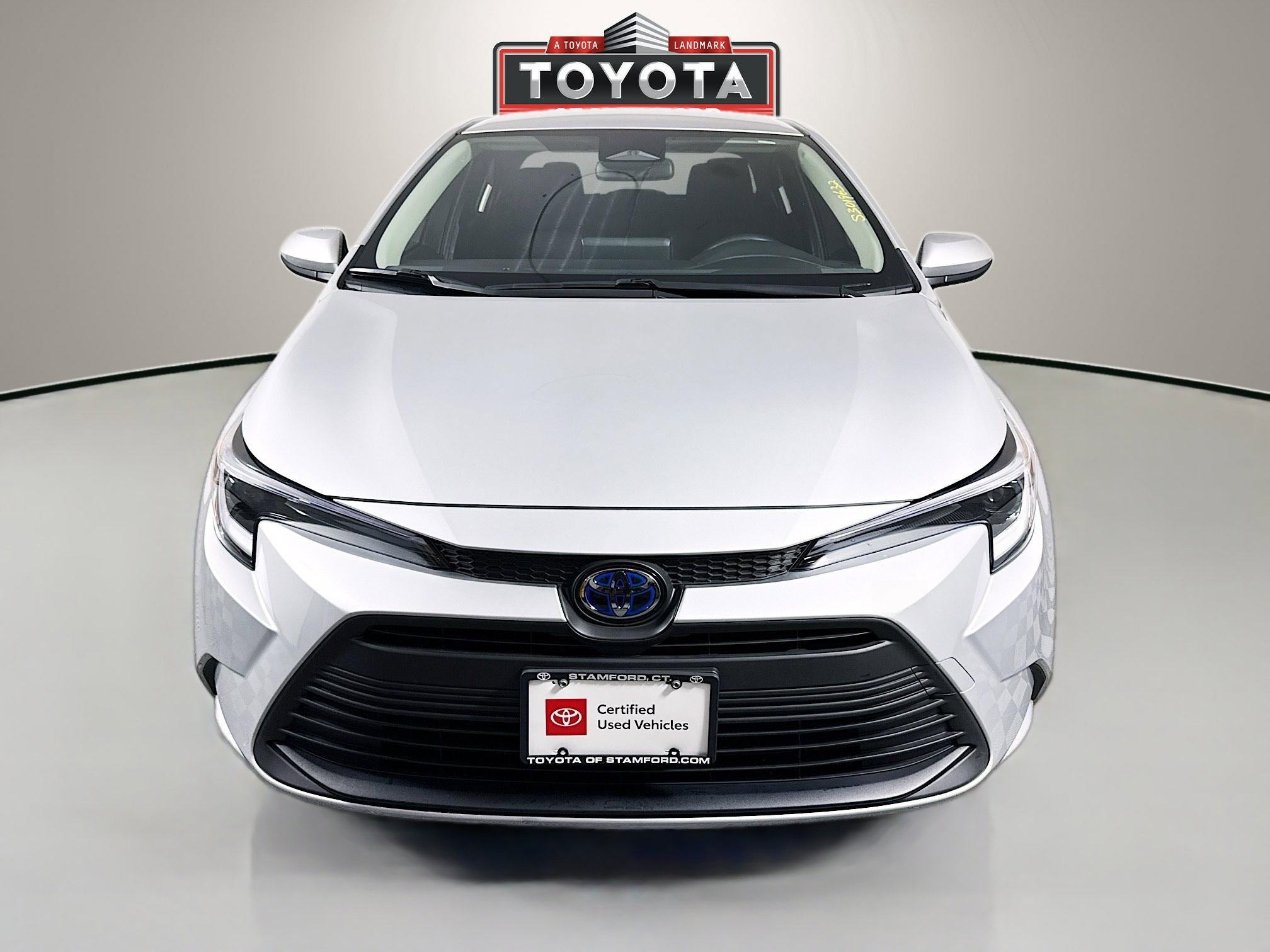 Certified 2025 Toyota Corolla LE image 2