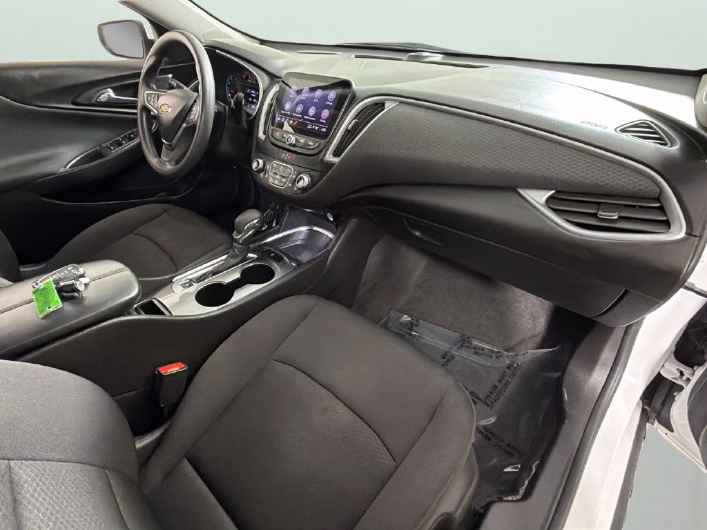 Used 2023 Chevrolet Malibu LT FWD image 34