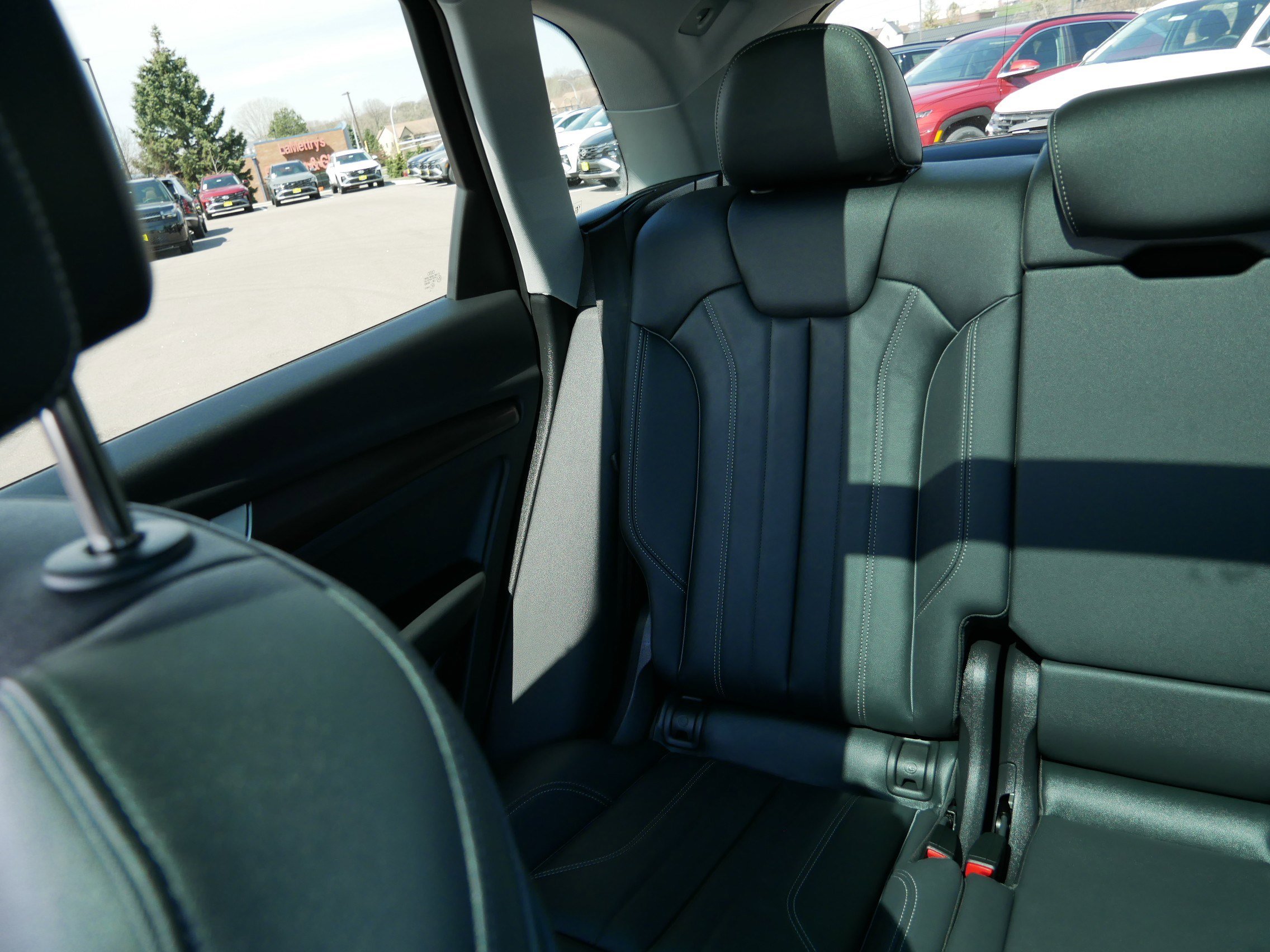 Used 2024 Audi Q5 2.0T Premium image 12