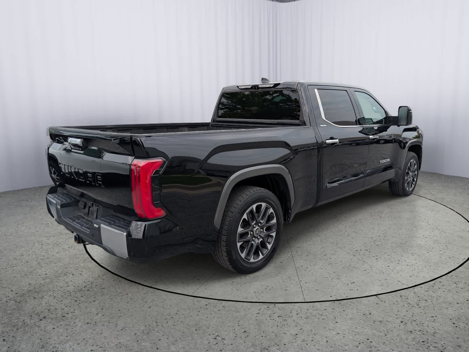 Used 2022 Toyota Tundra Limited AWD/4WD image 3