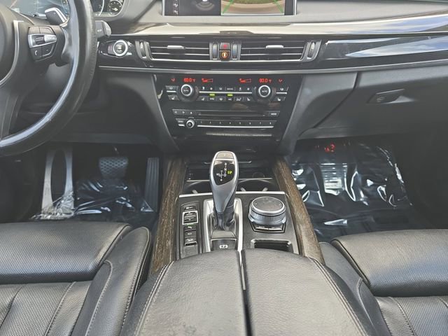 Used 2018 BMW X5 xDrive50i w/ M Sport Package AWD/4WD image 3