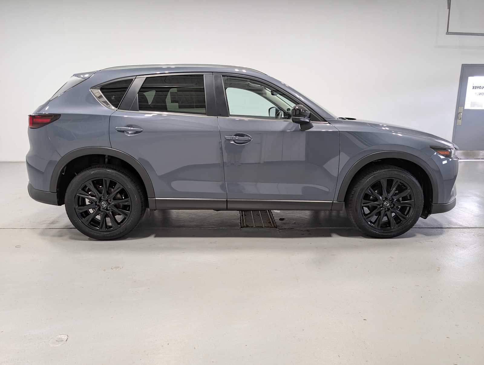 Certified 2023 MAZDA CX-5 Carbon Edition AWD/4WD image 7