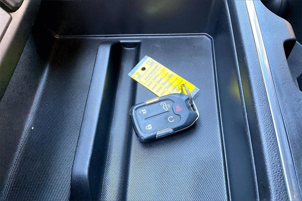 Used 2021 GMC Sierra 1500 AT4 w/ Driver Alert Package I image 34