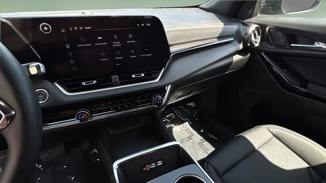 Used 2026 Chevrolet Equinox LT w/ Convenience Package II image 28