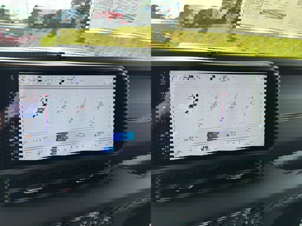 New 2025 Jeep Gladiator Sport image 15