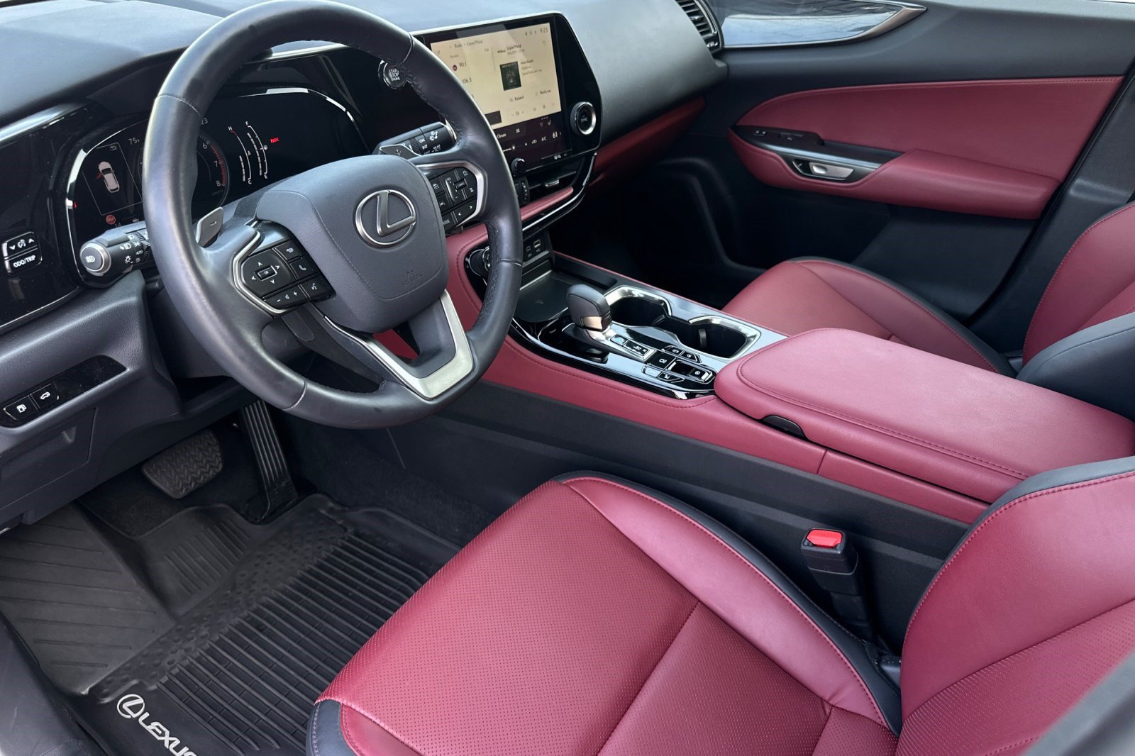 Used 2026 Lexus NX 350 AWD w/ Accessory Package (2T) image 4