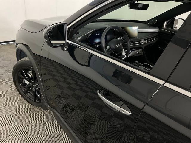 Used 2025 INFINITI QX60 Luxe w/ Black Edition image 39