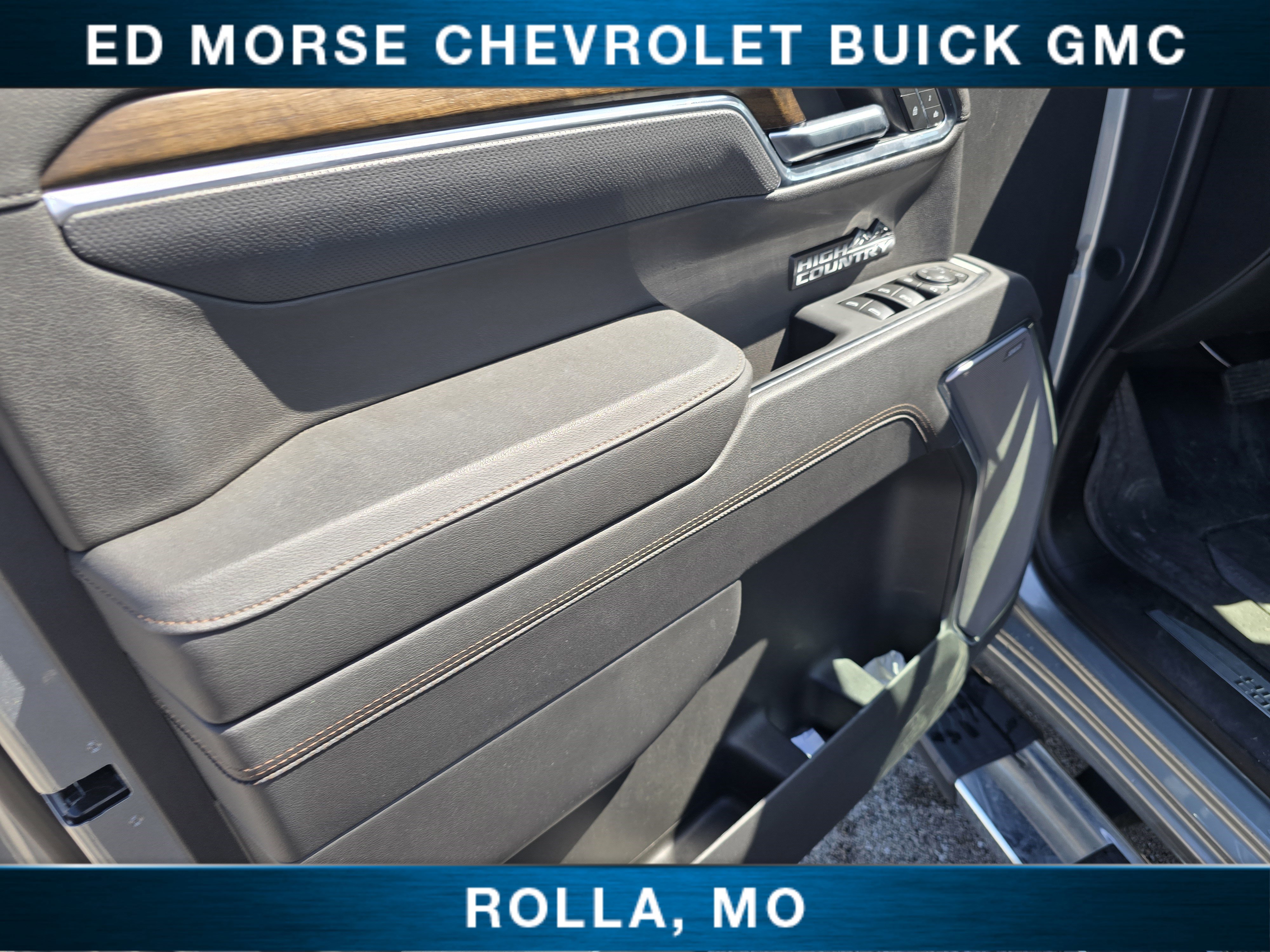 Certified 2026 Chevrolet Silverado 1500 High Country w/ Technology Package AWD/4WD image 17