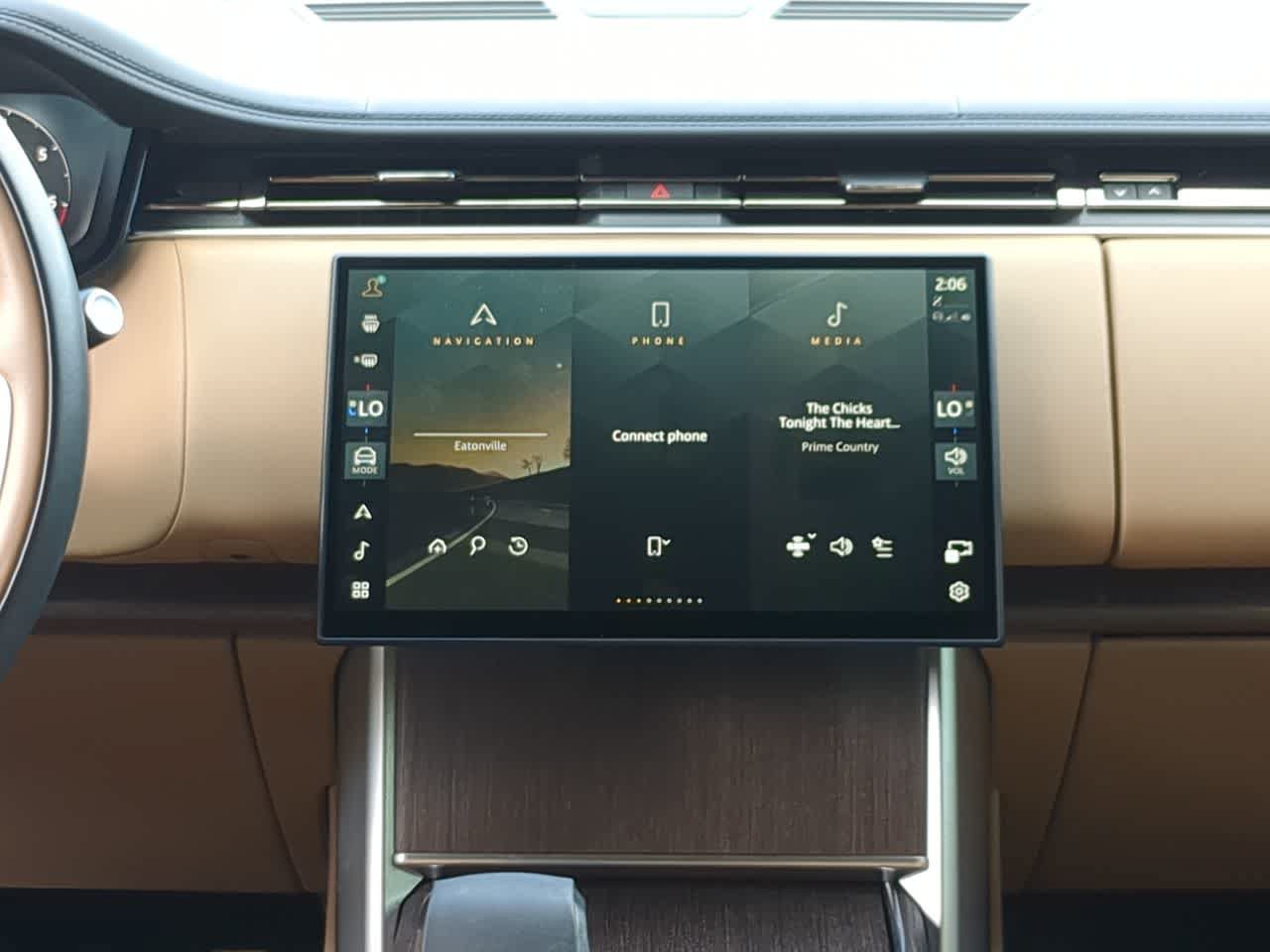 Certified 2025 Land Rover Range Rover SE AWD/4WD image 29