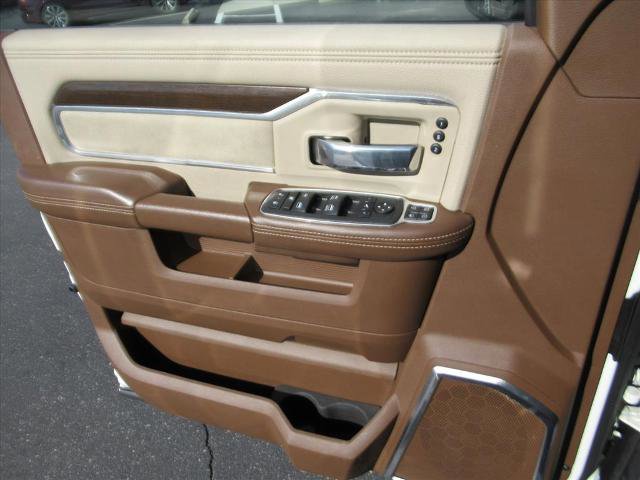 Used 2023 RAM 3500 Laramie image 31