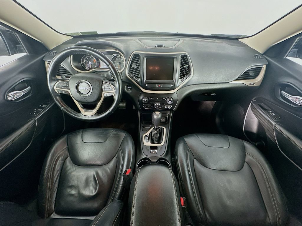 Used 2016 Jeep Cherokee Limited image 10