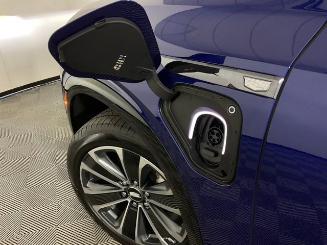 New 2026 Cadillac Vistiq Sport w/ LPO, Floor Liner Package image 38