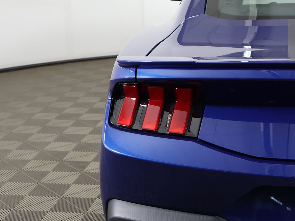 Used 2024 Ford Mustang GT Premium image 17