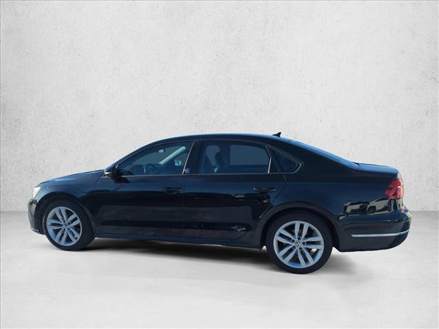 Used 2019 Volkswagen Passat 2.0T Wolfsburg w/ Wheels & Sunroof Package FWD image 8