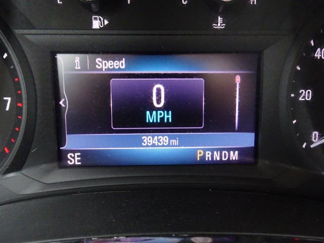 Used 2022 Buick Encore Preferred w/ Safety Package AWD/4WD image 22