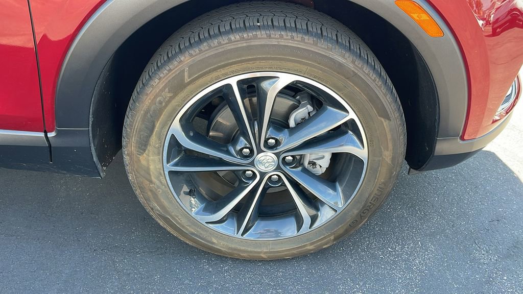 Used 2020 Buick Encore GX Essence w/ Advanced Technology Package image 9