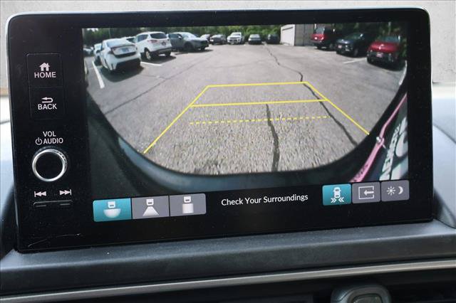 Used 2025 Honda Pilot Touring image 15