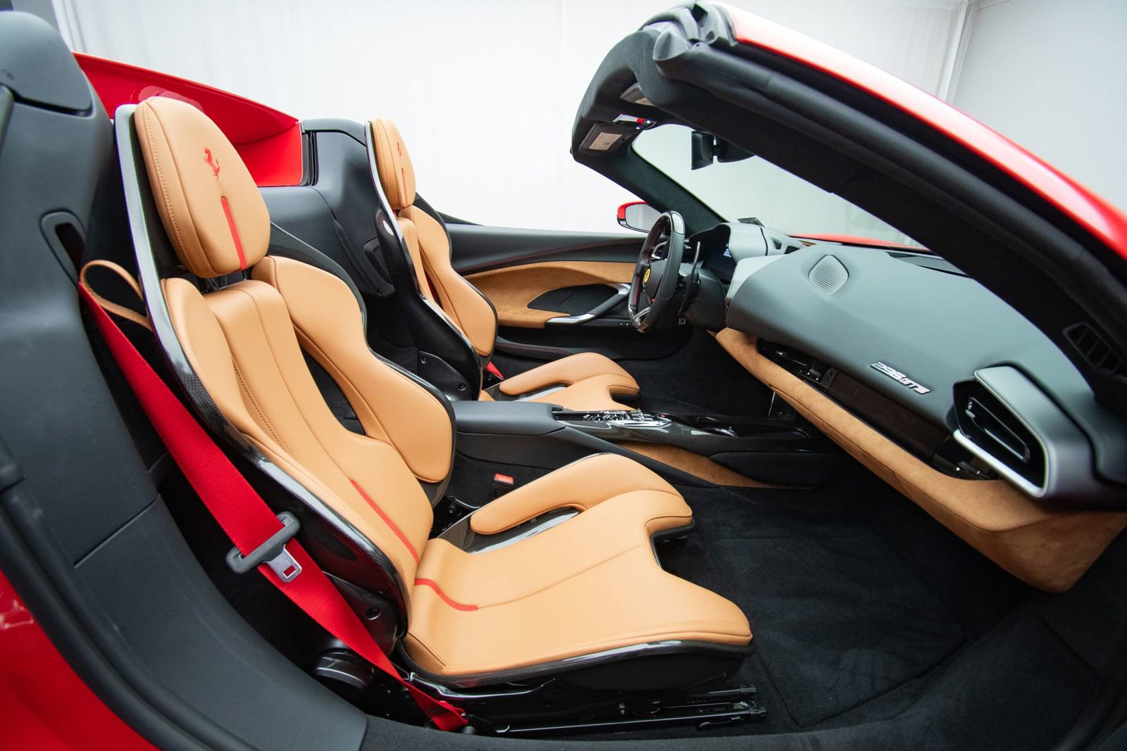 Used 2025 Ferrari 296 GTS RWD image 21