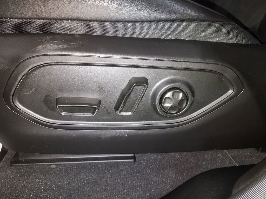 New 2026 Jeep Grand Cherokee Altitude AWD/4WD image 18