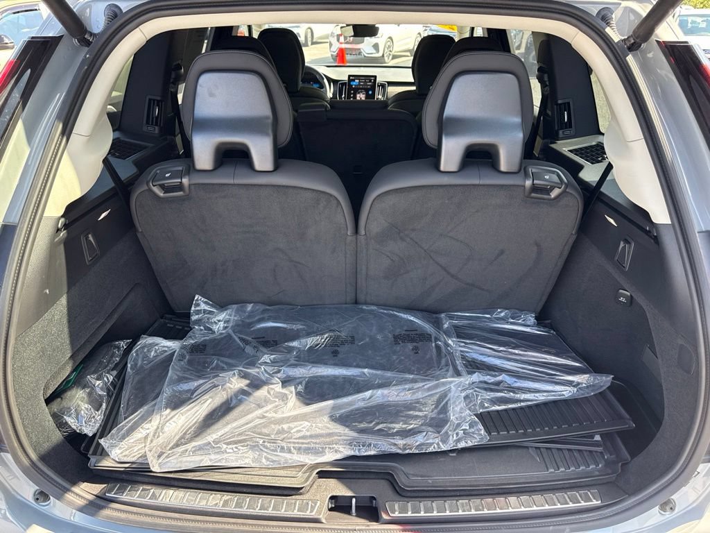 Used 2026 Volvo XC90 B6 Plus w/ Protection Package Premier AWD/4WD image 13