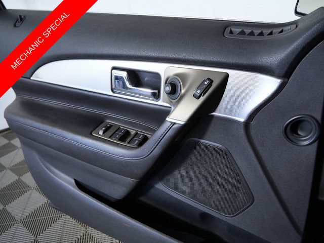 Used 2013 Lincoln MKX AWD w/ Class II Trailer Tow Pkg image 25