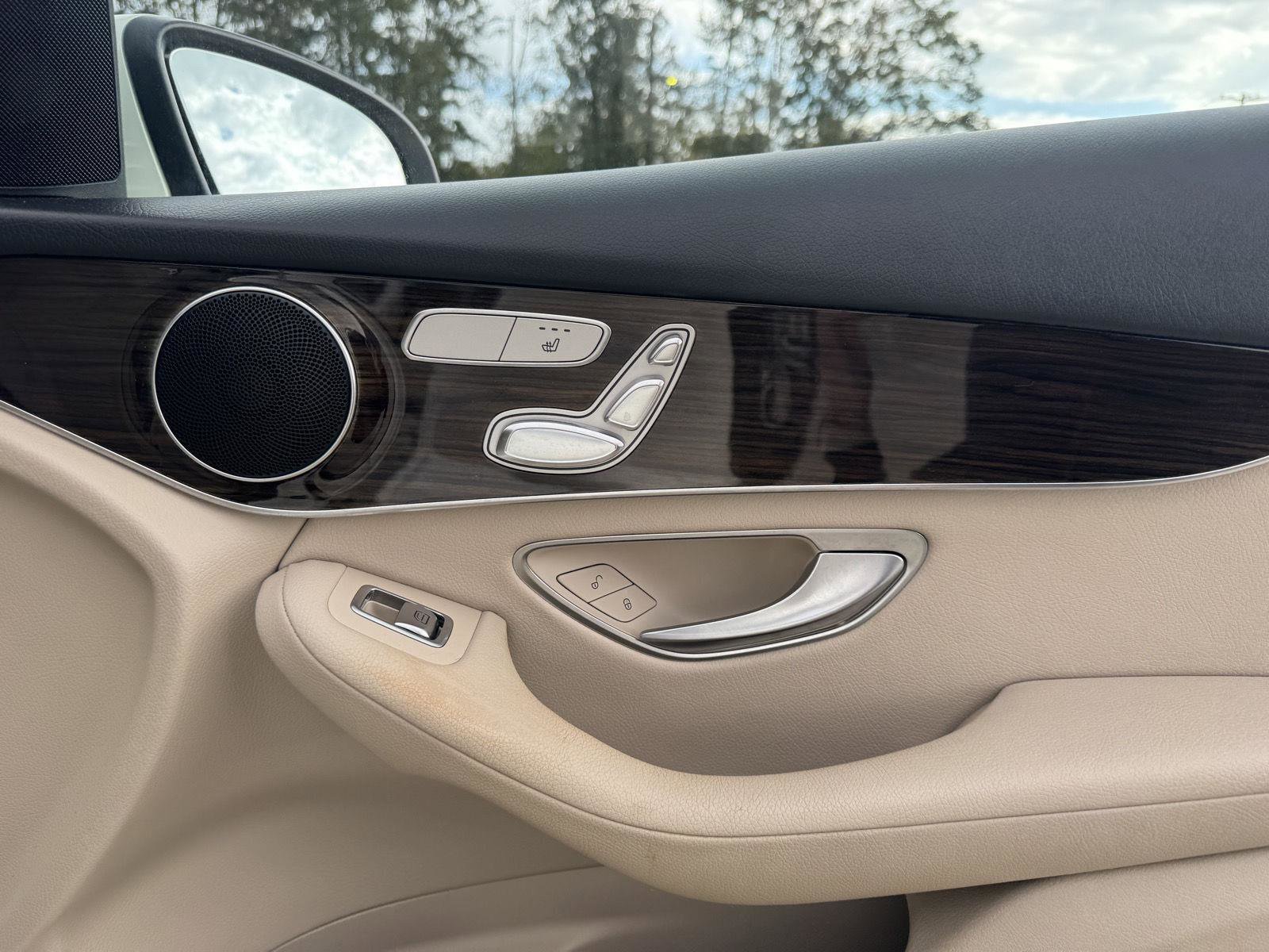 Certified 2019 Mercedes-Benz GLC 300 image 28