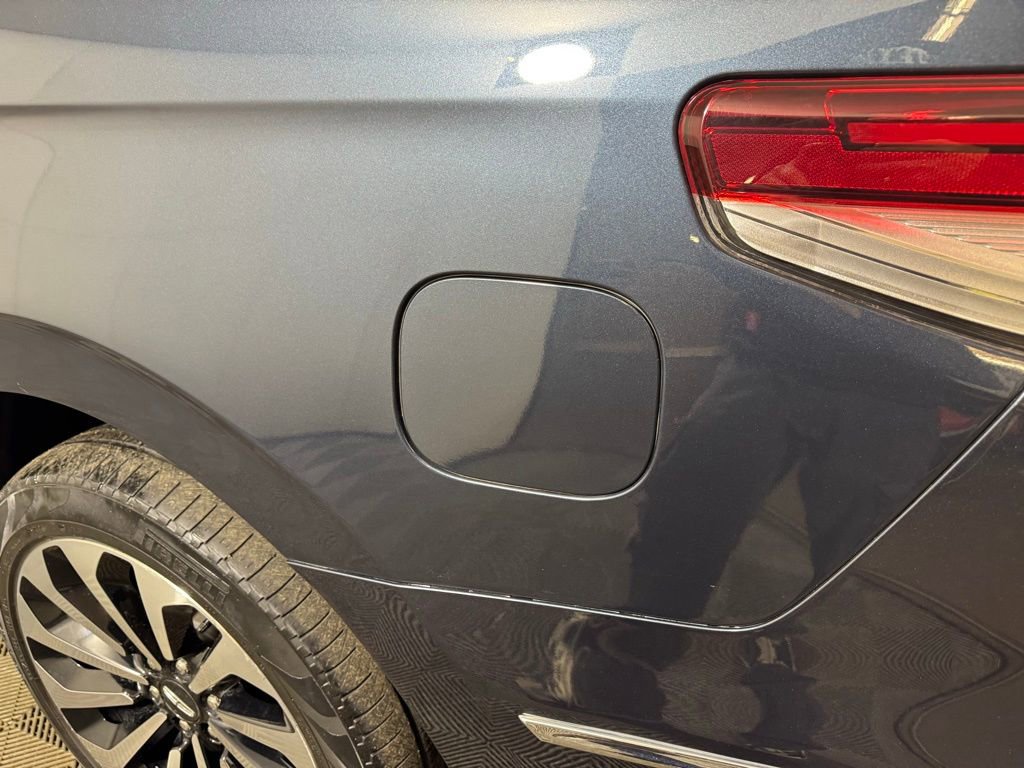 Certified 2022 Lincoln Navigator Reserve image 9