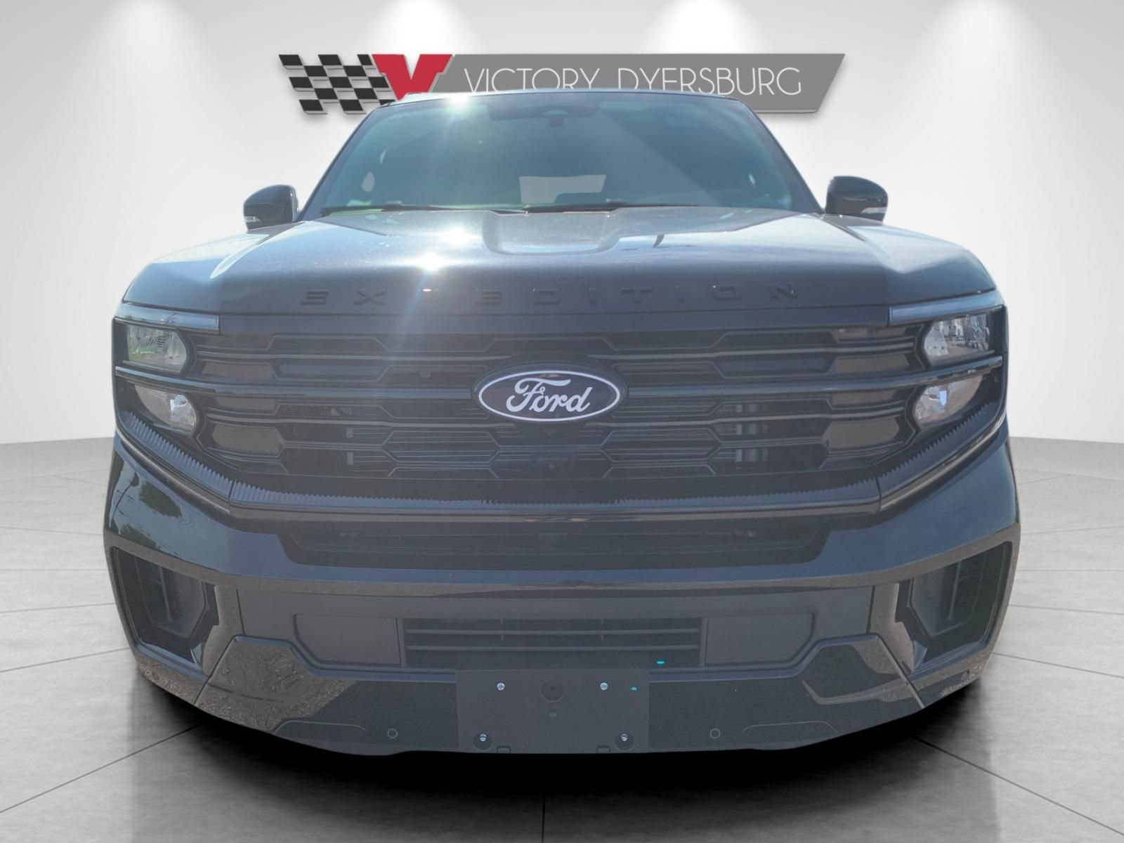 New 2027 Ford Expedition Platinum w/ Stealth Performance Package AWD/4WD image 9