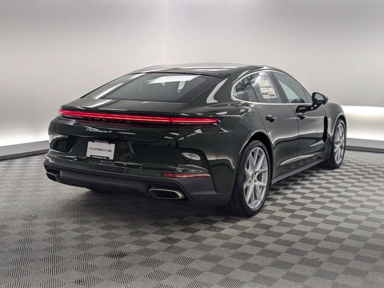 Used 2025 Porsche Panamera 4 image 5