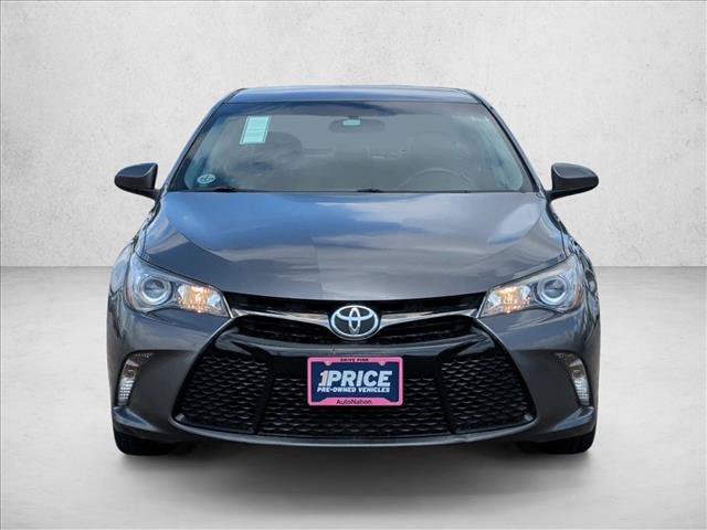 Used 2016 Toyota Camry SE FWD image 2
