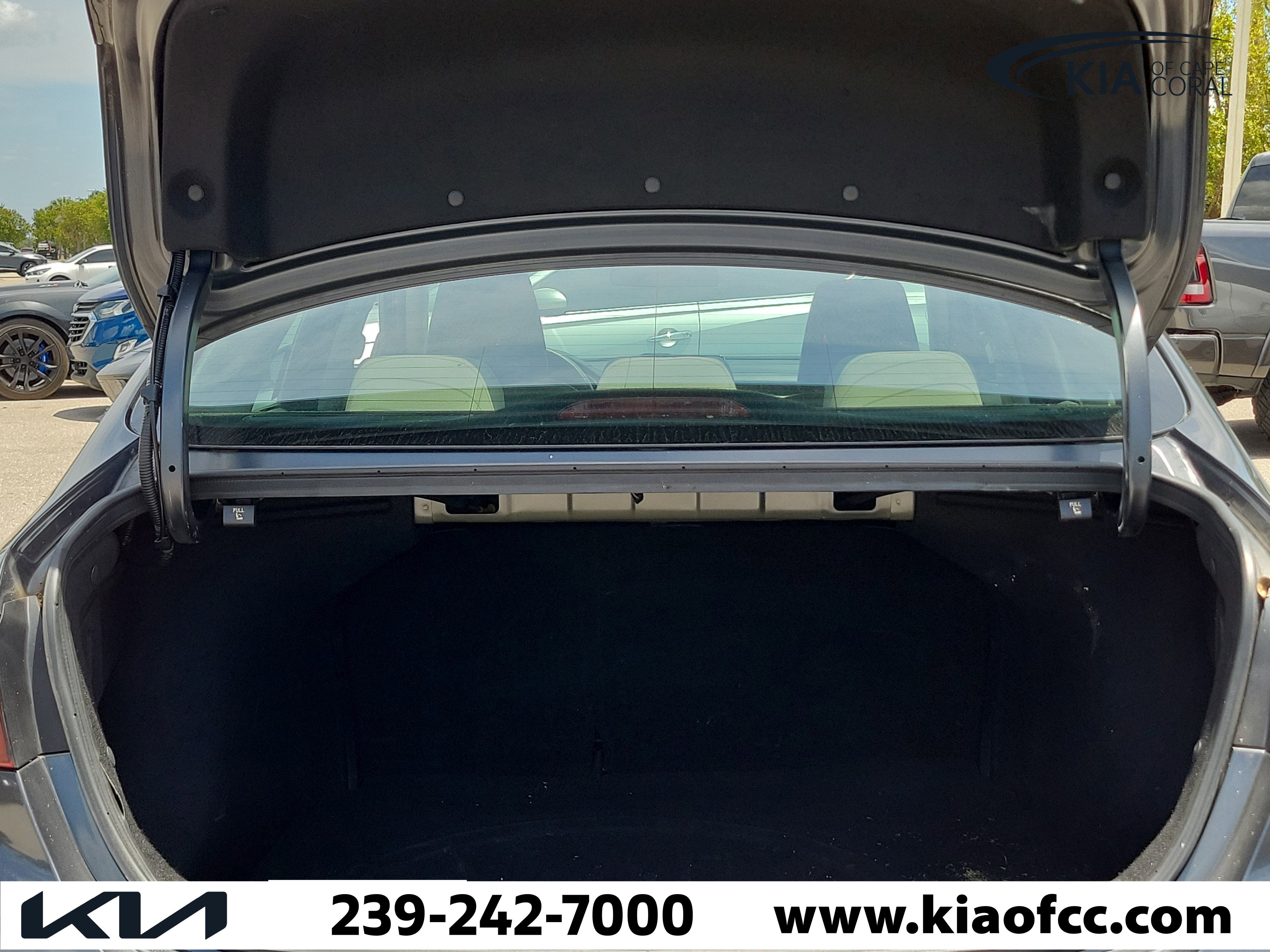 Used 2020 Kia Forte LXS FWD image 11