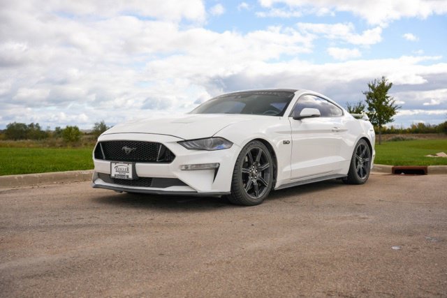 Used 2020 Ford Mustang GT Premium w/ Black Accent Package RWD image 3