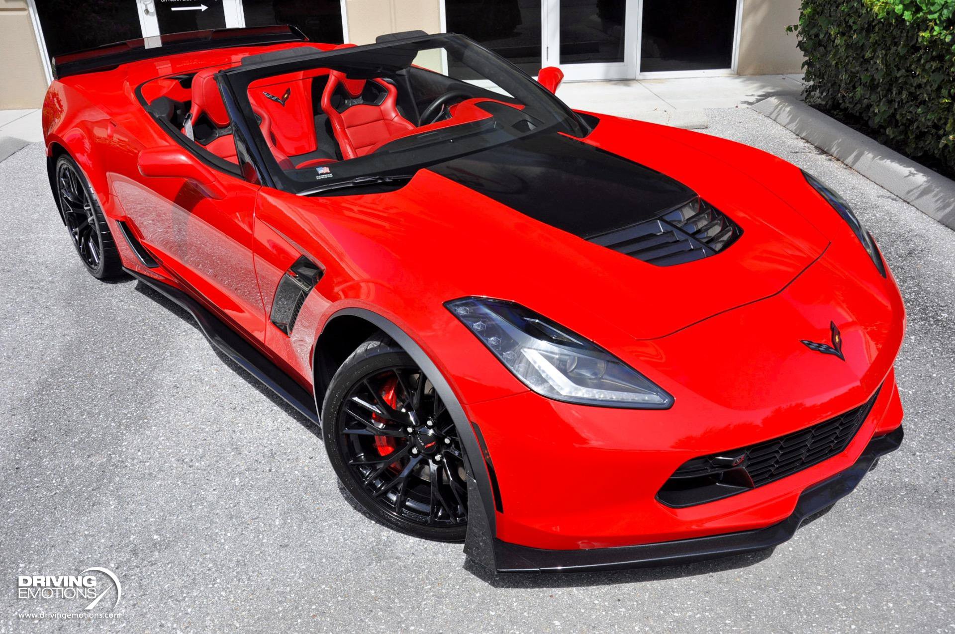 Used 2019 Chevrolet Corvette Z06 RWD image 2