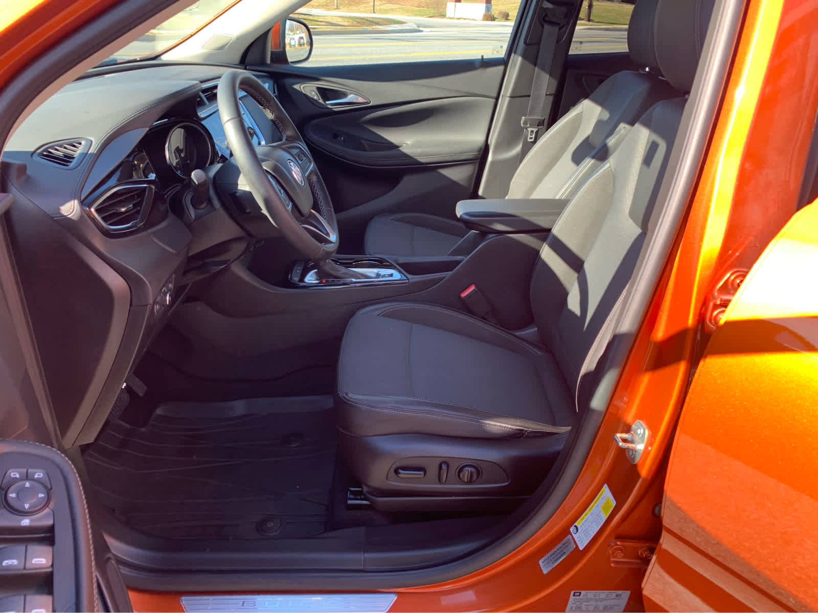 Used 2022 Buick Encore GX Select w/ Experience Buick Package image 11