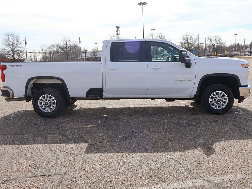 Used 2024 Chevrolet Silverado 2500 LT image 14
