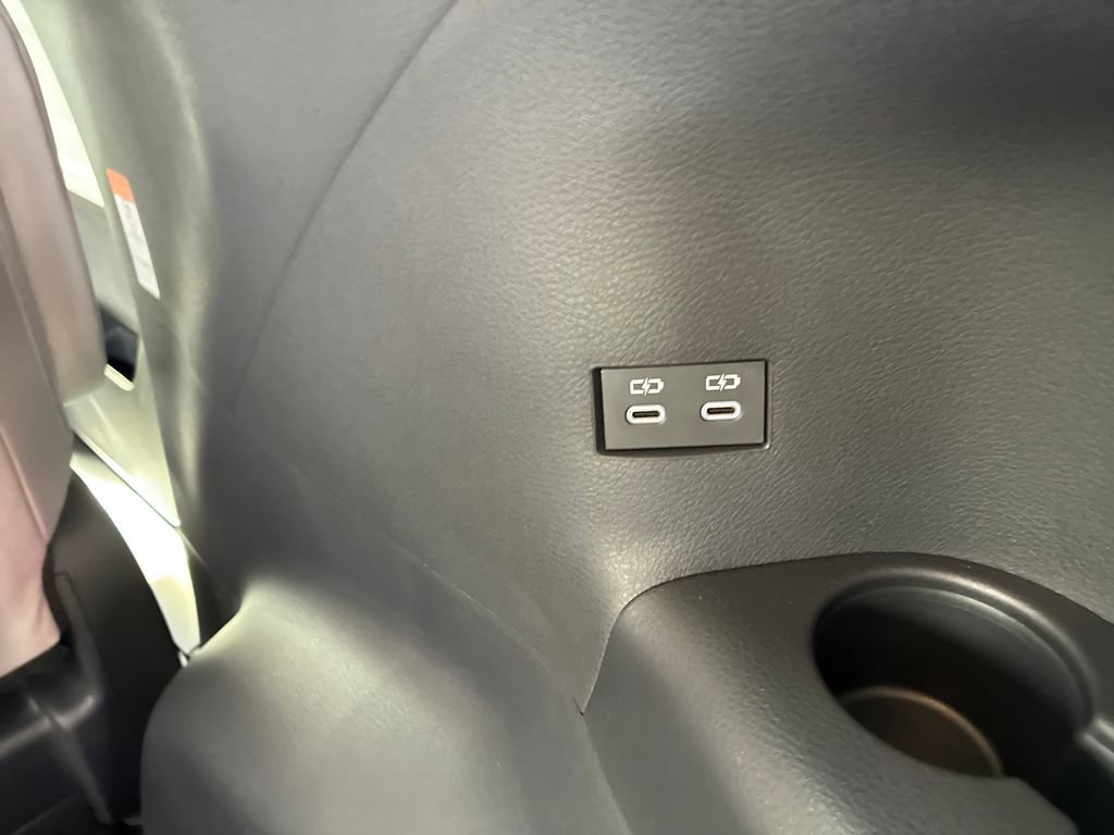 New 2026 Toyota Sienna LE image 41