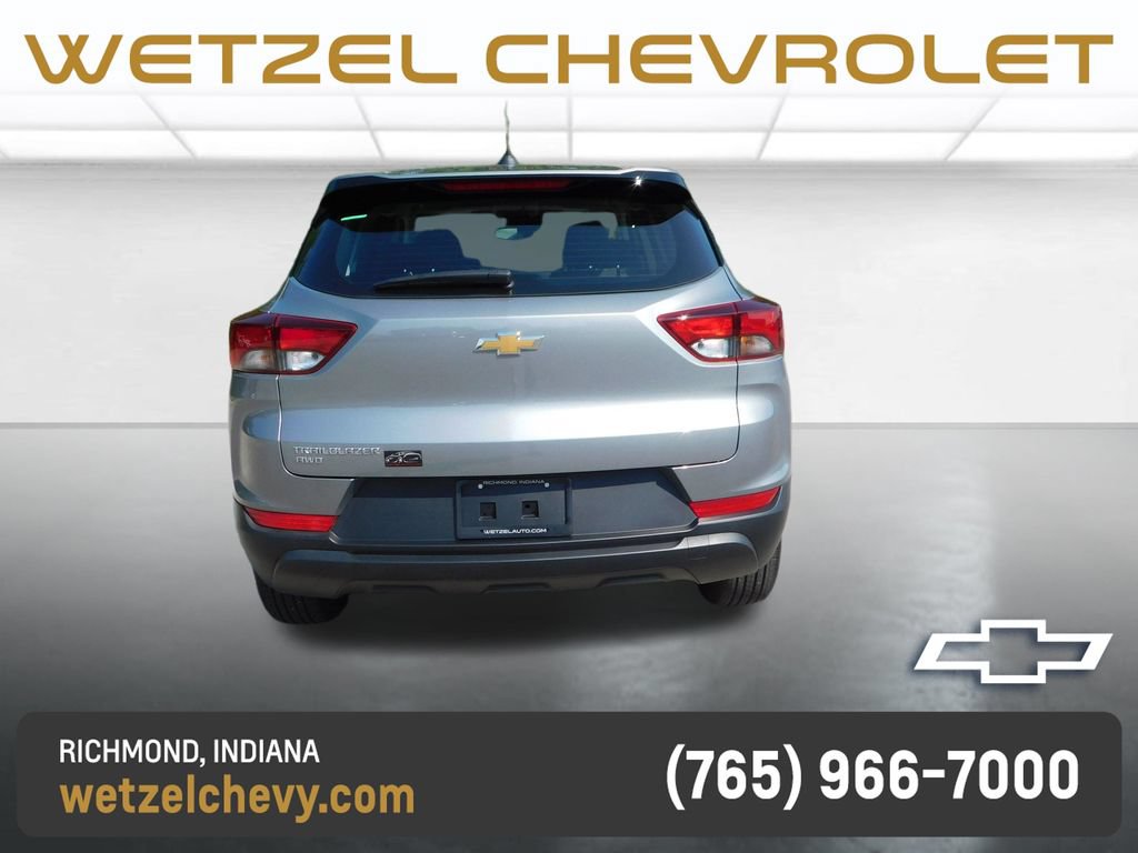 Used 2023 Chevrolet TrailBlazer LS AWD/4WD image 4