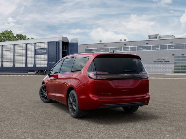 New 2026 Chrysler Pacifica Select FWD image 3