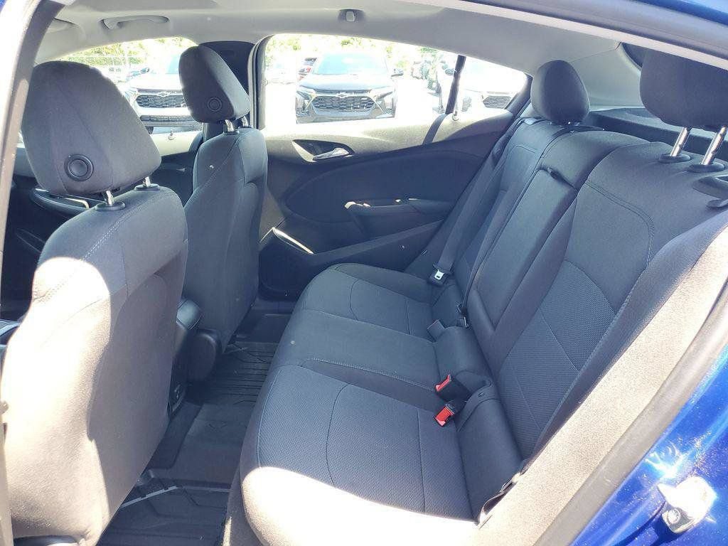 Used 2019 Chevrolet Cruze LT w/ Sun And Sound Package FWD image 30