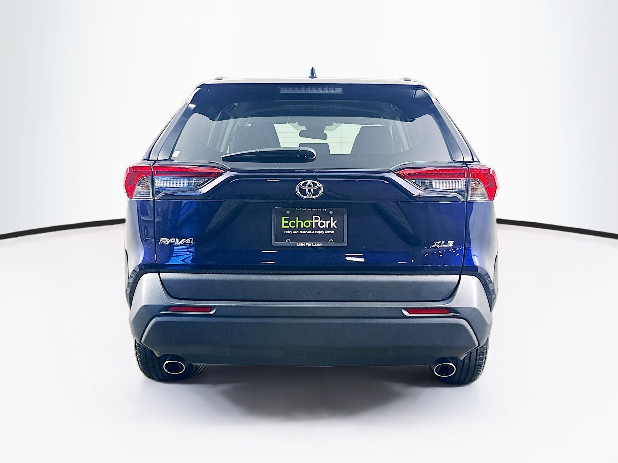 Used 2025 Toyota RAV4 XLE FWD image 7