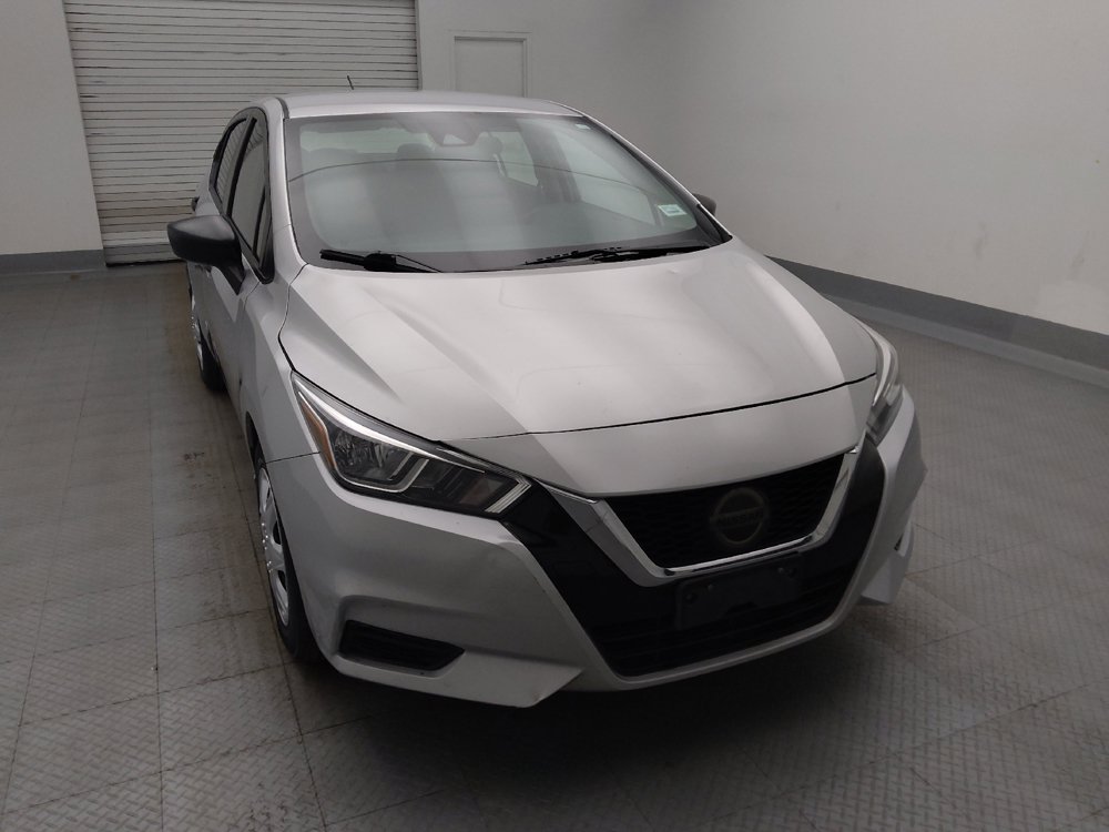 Used 2020 Nissan Versa S FWD image 14
