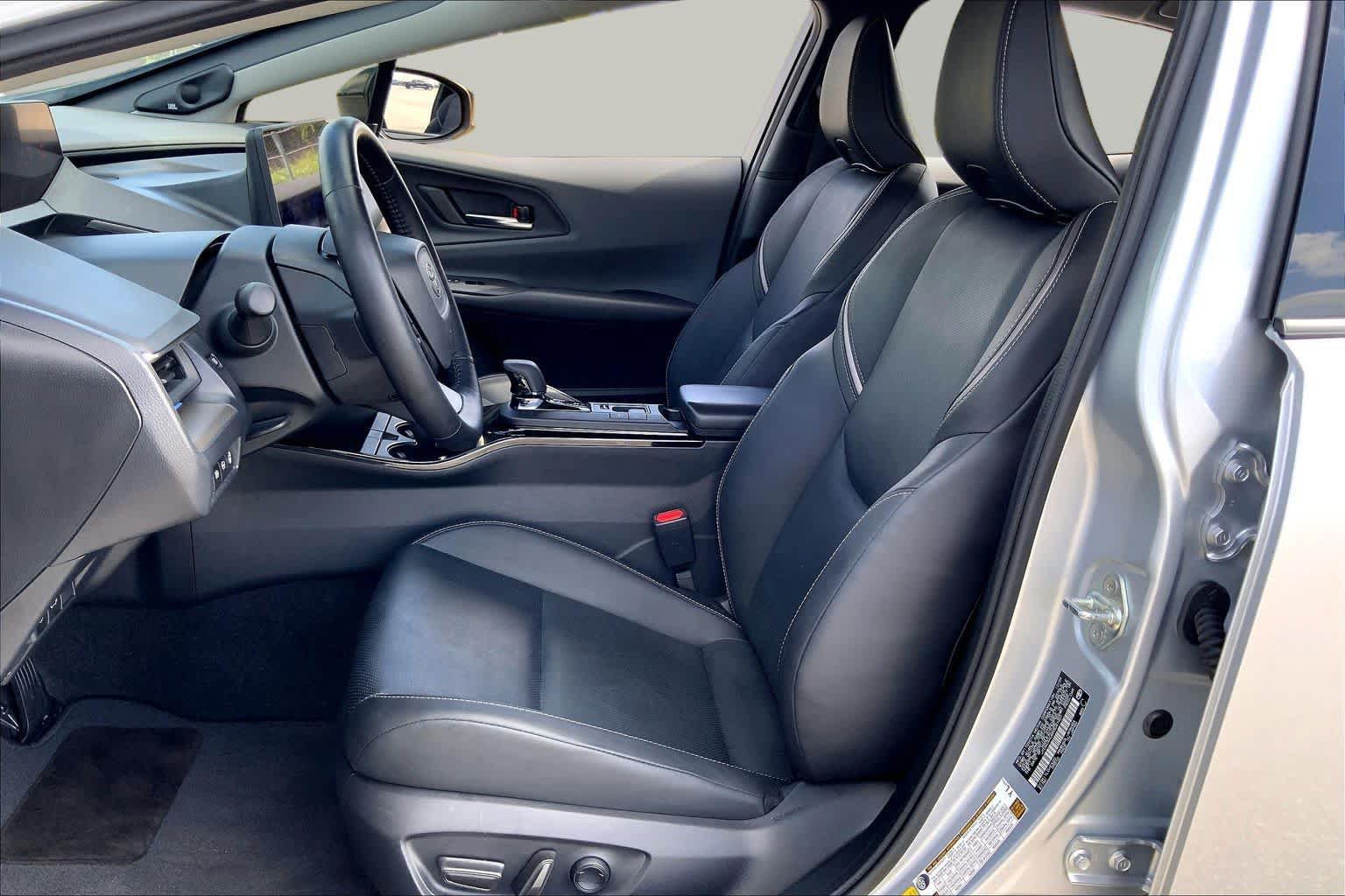 Used 2024 Toyota Prius Limited w/ Limited Premium Package FWD image 8