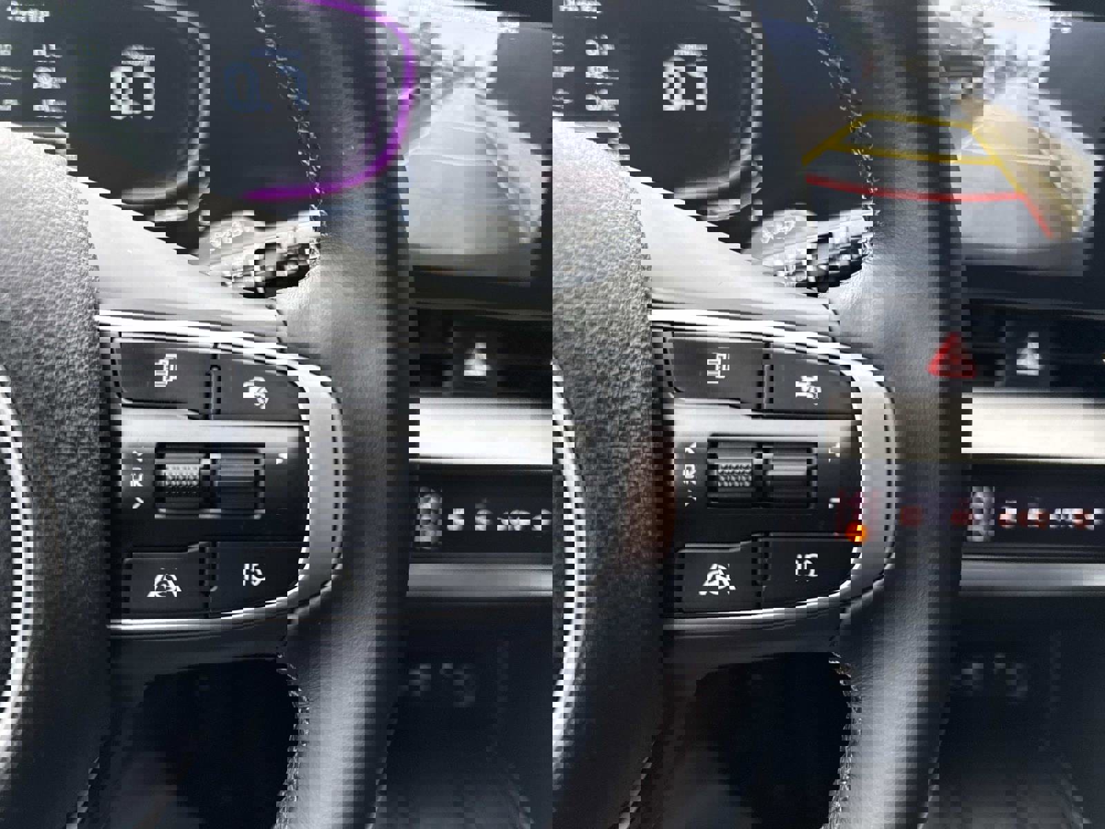 Used 2024 Kia Sportage EX image 28