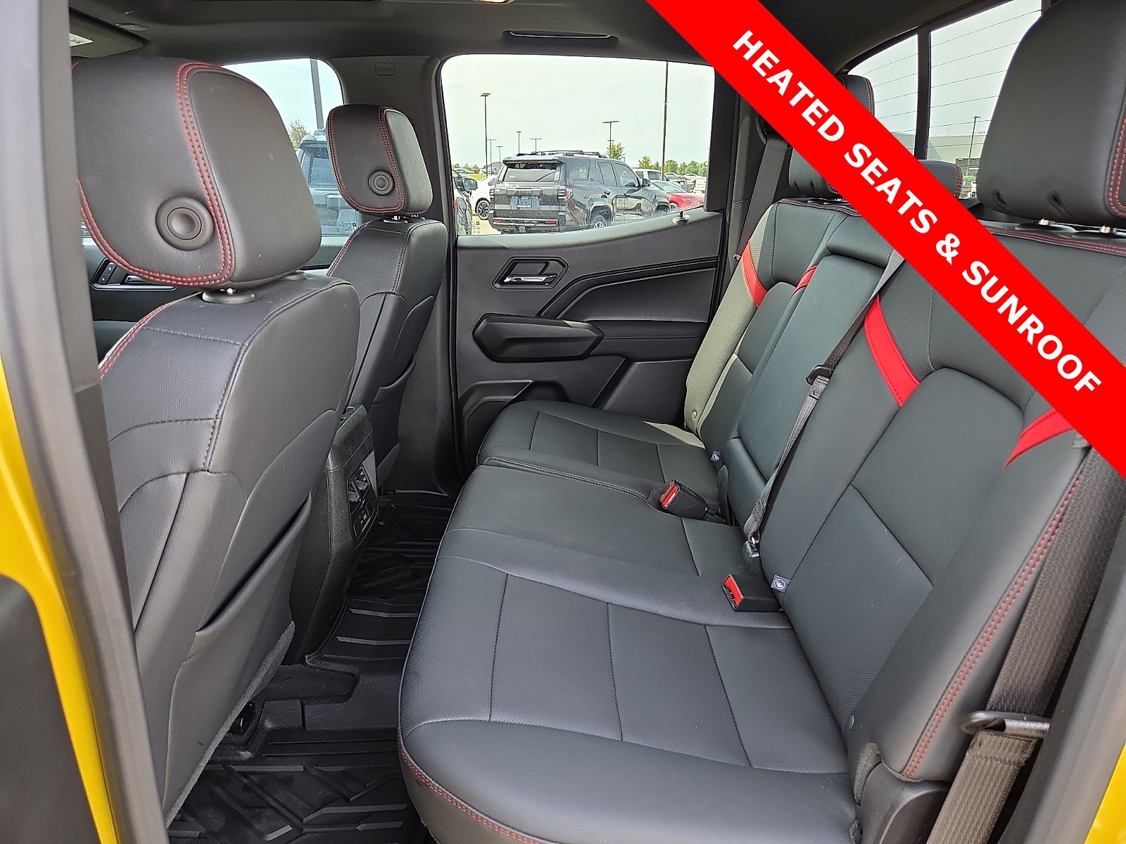Used 2024 Chevrolet Colorado Z71 w/ LPO, Dark Essentials Package AWD/4WD image 10